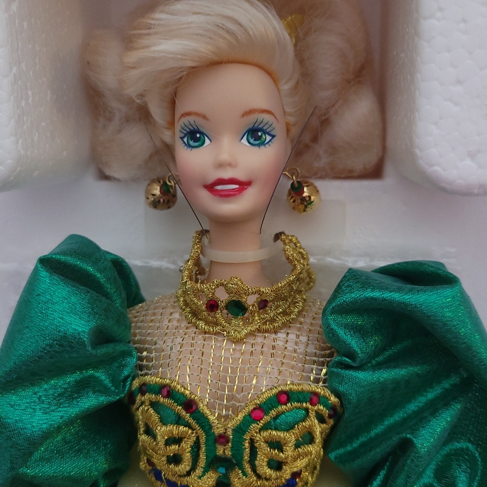 Elegant 1995 Holiday Porcelain JEWEL Barbie by Mattel.  NRFB
